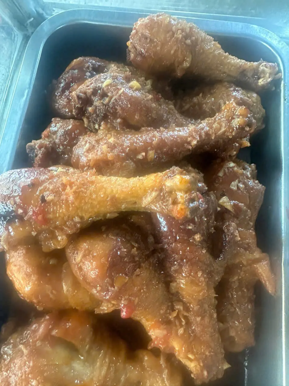 Đùi gà chiên mắm